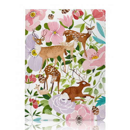 Обложка для паспорта Garden with Deers Обложка для паспорта Garden with DeersОбложки для паспорта<br>Яркая и мега стильная обложка для твоего главного документа паспорта. Пускай документы тоже будут модными!<br>В чём плюсы:<br> Подходит как для внутреннего, так и для загранпаспорта.<br> Белоснежная подкладка.<br> Прочный немаркий материал, который легко чистить.<br>Размер: 13,3 х 9,5 см.<br>Материал: матовый винил.<br><br>Вес г: 29