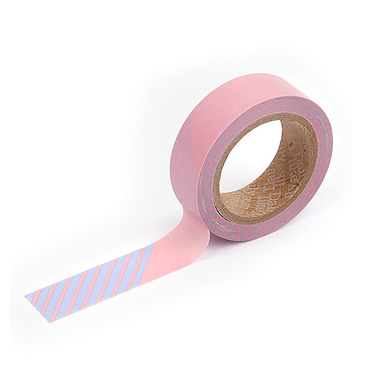 Скотч декоратинвый Just Pink Скотч декоратинвый Just PinkДекоративные скотчи<br>В чём плюсы:<br> Яркий скотч с необычным рисунком.<br> Длина скотча - 10 метров.<br> Сделан из приятной на ощупь бумаги.<br> Скотч можно без труда оторвать руками, но при этом материал достаточно прочный и не порвётся без твоего желания. <br> Укрась им подарок, открытку или страничку в ежедневнике - прояви фантазию!<br>Размер (ВхШхГ): ширина - 1,5 см.<br>Материал: бумага.<br><br>Вес г: 16