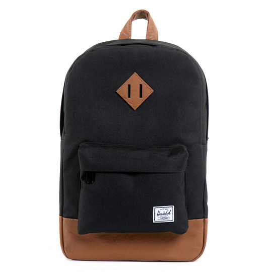 Рюкзак Herschel Heritage Mid-V / Black, brown Рюкзак Herschel Heritage Mid-V / Black, brownРюкзаки<br>Не только в поход или путешествие приходится снаряжаться по полной программе! Активный человек за день успевает посетить кучу мест и сделать тучу дел, конечно при этом нужна масса разнообразных вещей! Вместительный, красивый и очень прочный рюкзак от легендарного бренда Herschel в таких случаях лучший товарищ и друг.В чём плюсы: Изготовлен из высококачественной хлопково-полимерной ткани. Снаружи удобный карман на молнии с замочком для ключей. Внутри:- вместительное отделение- карман для 13 ноутбука-...<br><br>Цвет: Black, brown<br>Вес г: 552