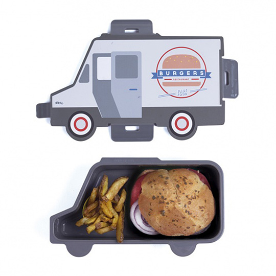 Ланчбокс Food Truck Burger Ланчбокс Food Truck BurgerЛанч-боксы и контейнеры для еды<br>Как сделать обед еще приятнее? Достаточно положить его в цветную машинку. Ланч-бокс-машинку.<br><br>В чём плюсы:<br> Одно вместительное отделение. <br> Забавный дизайн понравится и детям, и взрослым.<br> Плотно закрывается на защелки.<br> Полностью герметичен.<br><br>Размер (ВхШхГ): 13 х 23 х 7 см.<br>Материал: пластик.<br><br>Вес г: 170