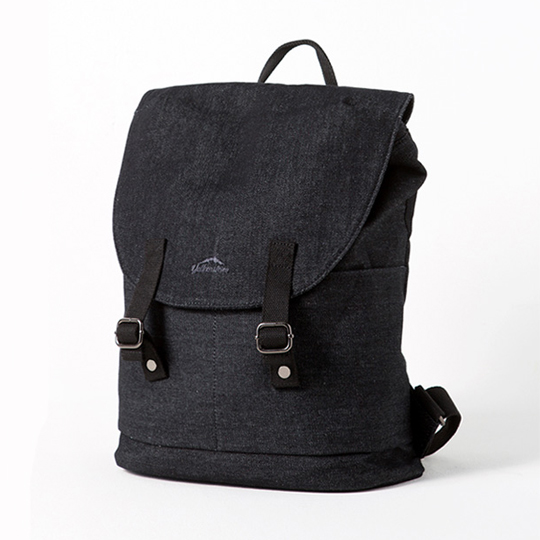 Рюкзак Down Bag / Черный Рюкзак Down Bag / ЧерныйРюкзаки<br>Yellowstone это культовый бренд рюкзаков, названный в честь первого американского парка. <br>Дизайнеры марки создают современные рюкзаки в винтажном стиле, которые идеально подходят для поездок на учебу, в офис или прогулок по городу. <br>Он заботливо будет хранить твой ноутбук, все необходимые вещи и приятные мелочи, которые понадобятся тебе в дороге.<br><br><br>В чём плюсы:<br>Объем 11 литров.<br> Внутри рюкзака:<br> - большое и вместительное отделение <br>- кармашек на молнии<br>- затягивается на шнурок и застегивае...<br><br>Цвет: Черный<br>Вес г: 750