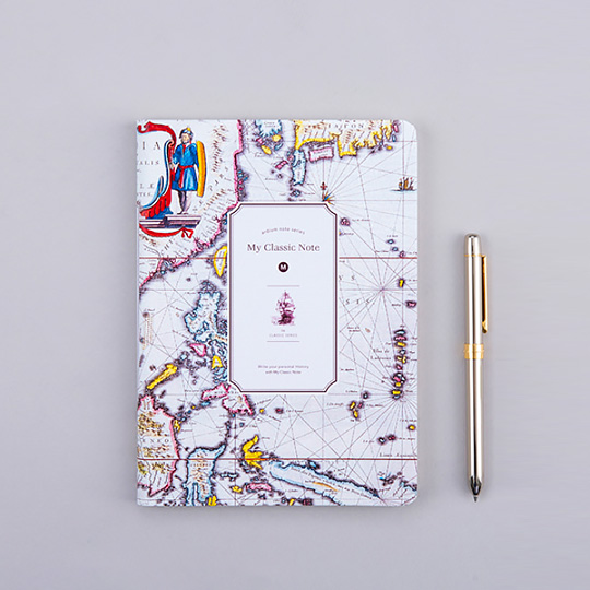 Блокнот Ancient Map / Travel Блокнот Ancient Map / TravelЛинованные<br>В чём плюсы:<br> В блокноте 128 листов.<br> Все листы расчерчены в линейку (интервал - 0,7 см).<br> Блокнот надежно прошит по корешку и запросто раскрывается на 180 градусов.<br> Отлично подойдет для ведения дневника путешественника, чтобы запомнить все самые яркие и важные моменты.<br> Приятная бумага, на которой хорошо проявляются любые ручки и маркеры.<br> Обложка в виде карты будет не переставая вдохновлять тебя на путешествия и открытие новых мест!<br>Размер (ВхШхГ): 13,5 х 19,5 х 1,2 см.<br>Материал: бумага.<br><br>Дизайн: Travel<br>Вес г: 238