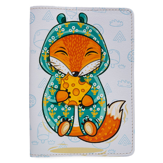 Обложка для паспорта Little Fox Обложка для паспорта Little FoxОбложки для паспорта<br>Эта качественная кожаная обложка для паспорта никогда не потеряется и не останется незамеченной по двум простым причинам: раз дотронувшись до неё, ты ни за что больше не захочешь выпустить её из рук и всем знакомым будешь предлагать пощупать это великолепие!В чём плюсы: Идеально подходит для российского паспорта (как внутреннего, так и заграничного). Принт выполнен высококачественными экологическими красками, которые не пахнут, не выгорают и держатся очень долго. Приятная на ощупь натуральная итальян...<br><br>Вес г: 45