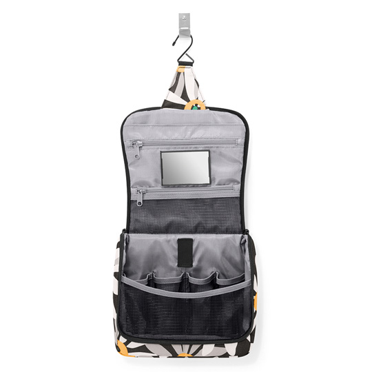 Косметичка дорожная Toiletbag Color / Margarite Косметичка дорожная Toiletbag Color / MargariteКосметички<br>Отличная сумка для путешественников, которая позволяет взять с собой всё необходимое и даже больше.В чём плюсы: Внутри:- вместительное отделение объемом 3 литра- 4 сетчатых кармашка- на крышке с внутренней стороны 2 кармана на молнии- петелька для мелочей- так же можно прикрепить зеркало на липучку или снять его Надежно закрывается на молнию. Специальный крючок позволяет подвесить её в ванной и облегчить доступ к косметике и аксессуарам. Полукруглая форма с удобной застежкой-молнией. Широкие лямки с ...<br><br>Дизайн: Margarite<br>Вес г: 253