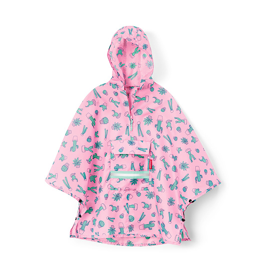 Дождевик детский Mini Maxi Cactus / Pink Дождевик детский Mini Maxi Cactus / PinkДождевики<br>Выходя из дома, нужно быть готовым ко всему!<br>Компактный и невероятно легкий плащ от дождя не займет много места в сумке или рюкзаке, но спасет в случае непогоды.<br>Дождевик сворачивается внутрь собственного внешнего кармана, застегивается на кнопки подмышками.<br><br><br>В чём плюсы:<br> Сделан из плотной водоотталкивающей ткани.<br> Светоотражающие элементы с двух сторон обеспечат дополнительную безопасность. <br> Широкий воротник облегчает надевание дождевика.<br> Застегивается на кнопки подмышками.<br> Он компакт...<br><br>Дизайн: Pink<br>Вес г: 109