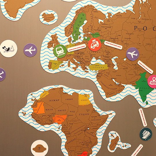 Скретч-карта Мира магнитная True Map Puzzle / Золотой Скретч-карта Мира магнитная True Map Puzzle / ЗолотойПодарки для НЕГО<br>Эта карта - отличный способ похвастаться окружающим местами, в которых ты успел побывать. Но это не обычная карта: поверх нанесен специальный серебристый слой, который надо аккуратно счистить с границ той страны, в которой ты был! Надеемся, дорогой путешественник, что однажды тут не останется ни единого серебристого пятнышка, а ты сможешь написать мемуары о кругосветном путешествии!<br>В чём плюсы:<br> Работает по принципу лотерейных билетиков: возьми монетку и аккуратно соскобли верхний слой.<br> Примагни...<br><br>Цвет: Золотой<br>Вес г: 279