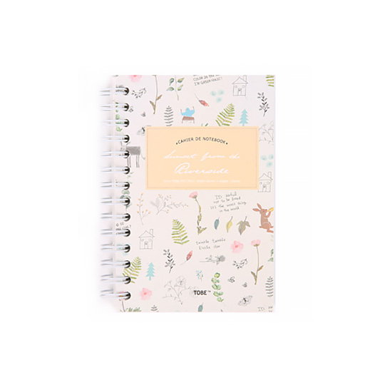 Блокнот Happy Garden / Happy Drawing Блокнот Happy Garden / Happy DrawingЛинованные<br>В чём плюсы:<br> В блокноте 80 листов в линейку.<br> Собран на кольцах, а значит по желанию может раскрываться на 360 градусов. <br> С ним ты всегда будешь иметь листочек под рукой. Мало ли что придется записать!<br> Удобен для составления To-Do листа на день, для заметок в путешествиях или даже для небольших зарисовок.<br> Компактный размер блокнота позволяет брать его с собой даже в самую маленькую сумочку или в большой карман :)<br> Воздушный принт на обложке навевает приятные мысли о лете.<br><br>Размер (ВхШхГ):...<br><br>Дизайн: Happy Drawing<br>Вес г: 100