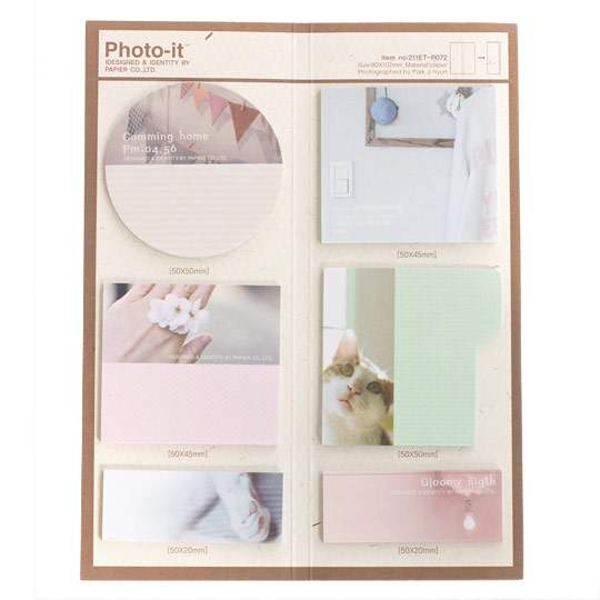 Стикеры Photo It / Slowlife Стикеры Photo It / SlowlifeБлоки для записей<br>В чём плюсы:<br> В наборе 6 стикеров с разными фото.<br> Размер стикеров:<br>- два 5 х 5 см<br>- два 5 х 4,5 см<br>- два 5 х 2 см<br> Оформлены в виде книжечки.<br> Идеально подойдут в качестве закладок и напоминалок.<br><br><br>Размер (ВхШхГ): 16 х 12,5 см, в сложенном состоянии - 16 х 6 см.<br>Материал: бумага.<br><br>Дизайн: Slowlife<br>Вес г: 27