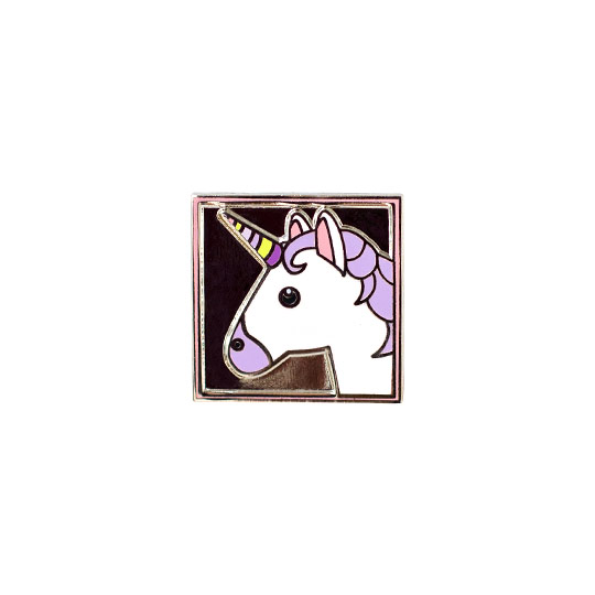 Брошь Pink Unicorn Брошь Pink UnicornБижутерия<br>Российский бренд Pinup, создавая коллекцию Emoji, вдохновлялся знаменитыми смайлами из библиотеки iOS. Такой значок станет приятным дополнением к любому образу или аксессуару.<br><br> <br>В чём плюсы:<br> Небольшая брошка, которая весело дополнит повседневный образ.<br> Крепится с помощью надежной металлической застежки. <br> Можно приколоть на свитер, кофту, шапку, шарф, сумку или пенал.<br><br><br><br> Размер (ВхШхГ): 2 х 2 см.<br>Материал: металл.<br><br>Вес г: 8