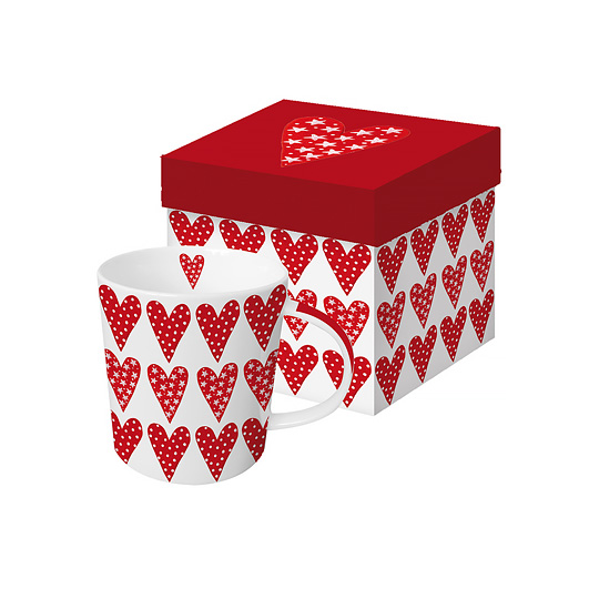 Кружка в подарочной коробке Love Around Кружка в подарочной коробке Love AroundЧашки, кружки<br>Если ты влюблен, мир становится прекраснее, каждое мгновение наполняется романтикой и даже утренний кофе хочется пить из яркой и милой кружечки! Начинайте свой день с приятных моментов.<br><br>В чём плюсы:<br> Объем кружки 250 мл.<br> Высококачественный фарфор подходит для микроволновой печи.<br> Можно мыть в посудомоечной машине. <br> Кружка запакована в нарядную подарочную коробочку с тем же рисунком, что и на самой кружке.<br>Размер (ВхШхГ): 8,7 х 10,5 х 8,7 см; размеры в упаковке - 11,7 х 12,3 х 9,3 см.<br>Матер...<br><br>Вес г: 476