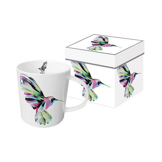 Кружка в подарочной коробке Flower Hummingbird Кружка в подарочной коробке Flower HummingbirdЧашки, кружки<br>Если ты влблен, мир становитс прекраснее, каждое мгновение наполнетс романтикой и даже утренний кофе хочетс пить из ркой и милой кружечки! Начинайте свой день с притных моментов.<br><br>В чём плсы:<br> Объем кружки 250 мл.<br> Вместе с кружечкой в наборе идет крышка дл заваривани с тем же принтом.<br> Высококачественный фарфор подходит дл микроволновой печи.<br> Можно мыть в посудомоечной машине. <br> Кружка запакована в нардну подарочну коробочку с тем же рисунком, что и на самой кружке.<br>Размер (Вх...<br><br>Вес г: 442