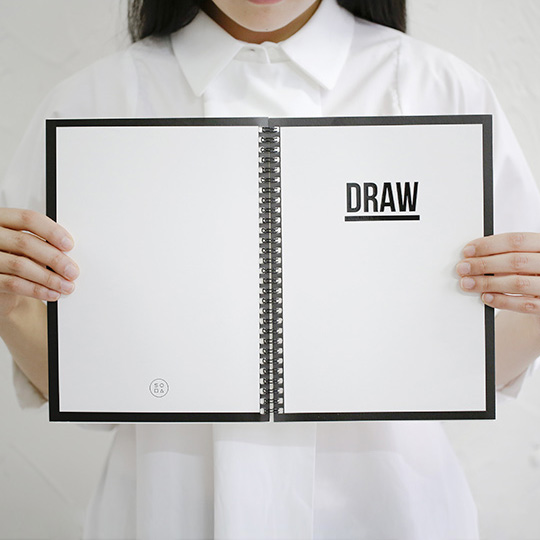 Блокнот для рисования White Draw Блокнот для рисования White DrawДля рисования<br>В чём плюсы:<br> В блокноте 70 листов.<br> Все страницы без линовки, поэтому в блокноте можно всё: рисовать, писать заметки, строить схемы и диаграммы.<br> Листы скреплены пружиной, их легко перелистывать и при желании легко оторвать.<br> Стильная лаконичная обложка.<br><br>Размер (ВхШхГ): 25,6 х 18,5 см.<br>Материал: бумага, металлическая пружина.<br><br>Вес г: 168