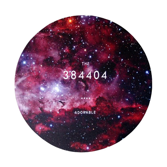 Коврик для мышки Our Universe / Adorable Коврик для мышки Our Universe / AdorableОрганизация рабочего стола<br>В чём плюсы:<br> Космический дизайн с загадочными цифрами.<br> Приятная поверхность коврика, по которой мышка двигается мягко и бесшумно.<br> Благодаря нижней прорезиненой стороне, коврик плотно прилегает к рабочей поверхности и не скользит.<br> Вся вселенная под твоей ладонью! <br> Число на коврике напоминает тебе, каково расстояние от Земли до Луны :)<br><br><br>Размер (ВхШхГ): диаметр - 20,5 см.<br>Материал: специальная бумага с покрытием, специальная резина.<br><br>Дизайн: Adorable<br>Вес г: 39