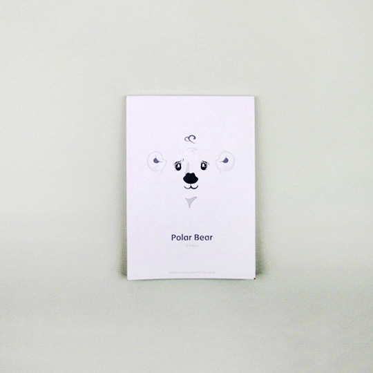 Блокнот Face of Nature / Polar bear Блокнот Face of Nature / Polar bearНелинованные<br>В чём плюсы:<br> В блокноте 100 страничек.<br> Полярный медвежонок на обложке будет помогать тебе в работе весь день!<br> Чистые, белые страницы для твоего творчества или учебы.<br> Идеален для зарисовок и ежедневных записей.<br> Страницы из превосходной плотной бумаги.<br> Обложка из крафтовой бумаги.<br>Размер (ВхШхГ): 21 x 14,8 см.<br>Материал: бумага, крафтовая бумага.<br><br>Дизайн: Polar bear<br>Вес г: 233
