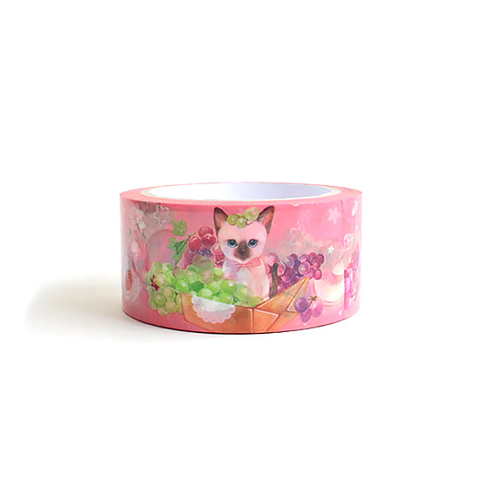 Скотч декоративный Tender Kitty Скотч декоративный Tender KittyДекоративные скотчи<br>В чём плюсы:<br> Длина скотча - 40 м.<br> Поможет украсить любое пространство вокруг, просто доверься своей фантазии и поймай вдохновение!<br> Можно получить причудливые эффекты за счет полупрозрачности скотча и рисунка на нем.<br> Лента скотча очень прочная и надежно фиксируется на поверхности.<br> Миллион идей для творчества: красивым скотчем можно украшать обложки книг, тетрадей или учебников, открытки, мебель, посуду, гаджеты, бирки для подарков, крышечки, подарки, блокнота, ежедневники и т.д. и т.п.<br>Разм...<br><br>Вес г: 157