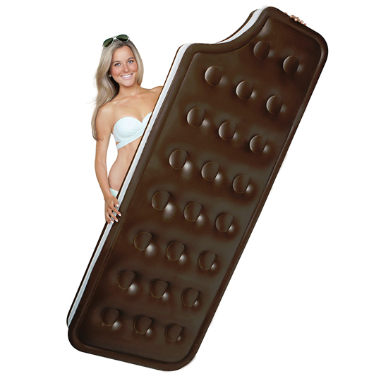 Матрас надувной Ice Cream Sandwich Матрас надувной Ice Cream SandwichДля пляжа<br>Бегом на пляж! И не забудь взять с собой веселый надувной круг. Иначе, как ты собираешься зависать на волнах беззаботного расслабления? С таким летним аксессуаром ты будешь звездой любого пляжа!<br><br>В чём плюсы:<br> Надувной круг в виде мороженого.<br> Круг гигантский, сделан из прочного винила и может выдержать до 90 кг! Поэтому запросто можно позвать друзей плавать вместе.<br> Подходит как для детей, так и для взрослых.<br> Благодаря современной печати, круг не выцветает от лучей ультрафиолета, и надолго <br>...<br><br>Вес г: 1596