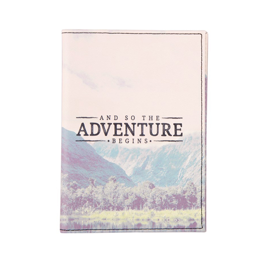 Обложка для паспорта Adventure / Голубой Обложка для паспорта Adventure / ГолубойОбложки для паспорта<br>Эта качественная кожаная обложка для паспорта никогда не потеряется и не останется незамеченной по двум простым причинам: раз дотронувшись до неё, ты ни за что больше не захочешь выпустить её из рук и всем знакомым будешь предлагать пощупать это великолепие!<br><br>В чём плюсы:<br> Идеально подходит для российского паспорта (как внутреннего, так и заграничного).<br> Вдохновляющий яркий принт с надписью And so the adventure begins придется по вкусу настоящим искателям приключений!<br> Приятный на ощупь материа...<br><br>Цвет: Голубой<br>Вес г: 45