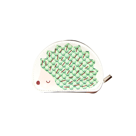 Маникюрный набор Hedgehog / Зеленый Маникюрный набор Hedgehog / ЗеленыйМаникюрные наборы<br>Ёжик долго бродил по лесу, собирая цветы на своих колючках, чтобы поднять тебе настроение и помочь привести ручки в порядок. В любой ситуации он выручит тебя и спасет твой маникюр!<br><br>В чём плюсы:<br> В маникюрный набор входит<br>- ножницы;<br>- щипчики;<br>- пинцет;<br>- пилочка;<br>- палочка для кутикулы;<br> Каждый инструмент фиксируется на своем месте мягкой петелькой.<br> Весь набор надежно закрывается на молнию.<br> Для удобства использования раскрывается на 180 градусов, как книжка.<br>Размер (ВхШхГ): 8 х 11 х 2 ...<br><br>Цвет: Зеленый<br>Вес г: 67