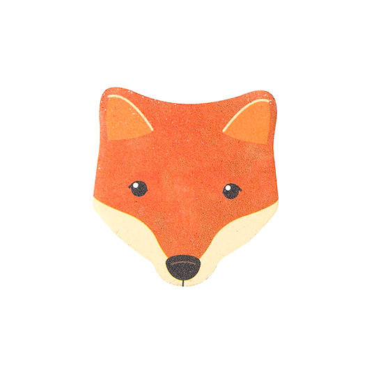 Пилка маникюрная Woodland Animals / Fox Пилка маникюрная Woodland Animals / FoxМаникюрные наборы<br>Незаменимый и нужный аксессуар женской сумочки. Красота в деталях, именно поэтому пилочка выглядит как мордашка доброго зверька. Она не займет много места в твоей косметичке, но спасет твой маникюр, если потребуется :)<br><br>В чём плюсы:<br> Двусторонняя пилочка для ногтей в виде лисы.<br> С обратной стороны поверхность пилочки более грубая, с лицевой - мягкая и подойдет для полировки ногтей.<br> Яркий принт на пилочке поможет быстро отыскать ее в косметичке или сумке.<br> Сделай аккуратный маникюр и подними се...<br><br>Дизайн: Fox<br>Вес г: 5