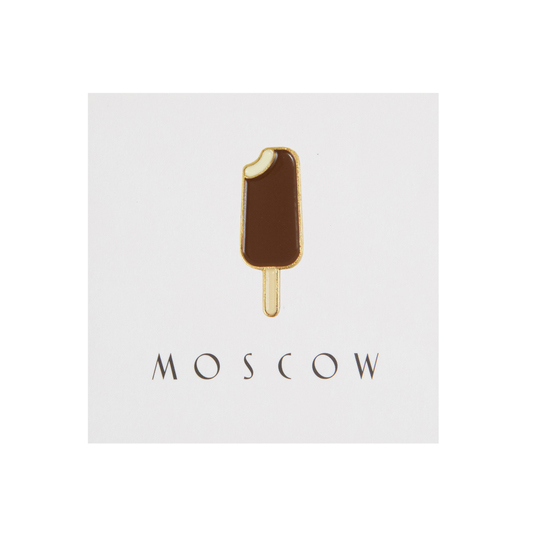 Брошь Москва - Эскимо Брошь Москва - ЭскимоБижутерия<br>Маленькая и оригинальная брошка, которую хочется прикрепить сразу на рюкзак, пиджак, пенал, футболку, да куда угодно! <br><br>В чём плюсы:<br> Небольшая брошка, которая отлично дополнит повседневный образ.<br> Крепится с помощью надежной металлической застежки.<br> Легкая как пёрышко!<br><br>Размер (ВхШхГ): 1,5 х 2,5 см.<br>Материал: металл.<br><br>Вес г: 2