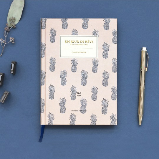 Блокнот 'Classic Notebook' / Pineapple