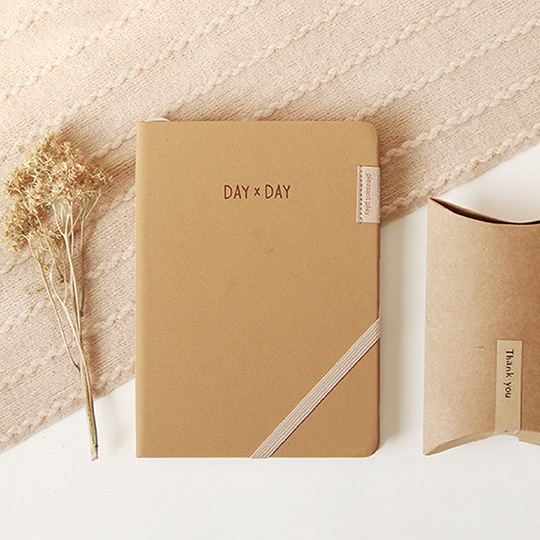 Ежедневник 'Day x Day' / Бежевый
