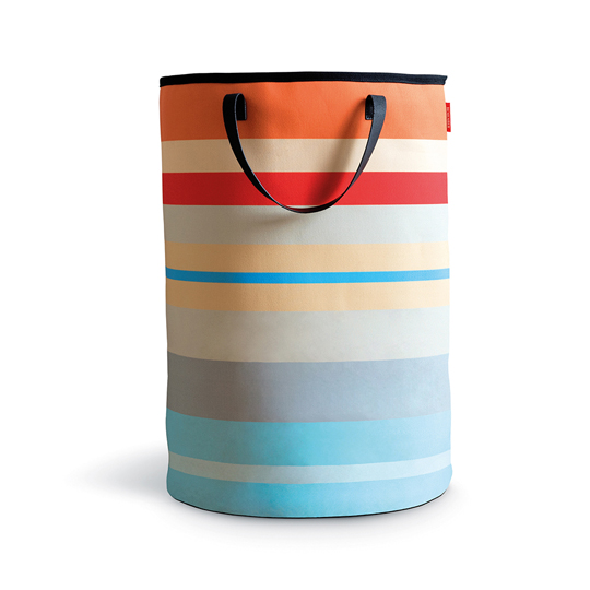Корзина для белья Sandy Stripes Корзина для белья Sandy StripesПремиум подарки<br>Поддерживать чистоту и порядок еще никогда не было так легко! Корзина для белья позволит удобно и аккуратно хранить белье для стирки. Невероятно стильный и современный дизайн корзины позволит вам создать неповторимую атмосферу ванной комнаты. <br><br>В чём плюсы:<br> Корзина для белья объемом 75 л.<br> Благодаря плотному текстилю (нейлоновое полотно снаружи и подкладка и 100% хлопка) она обладает хорошей устойчивостью и не теряет форму в незаполненном состоянии.<br> Кожаные ручки позволяют легко переносить ко...<br>