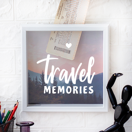 Рамка-копилка светлая 'Travel memories' / Розовый лес