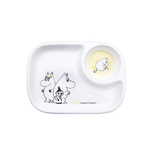 Тарелка Moomin / Couple Тарелка Moomin / Couple2000 - 3000 р.<br>В чём плюсы:<br> Глубокая тарелка с бортиками.<br> Отдельная емкость для джема, меда или орешков.<br> Можно использовать в микроволновой печи и посудомоечной машине.<br> Забавный рисунок не только порадует детей за завтраком, но и поднимет настроение взрослым!<br> После еды по картинке на тарелке можно сочинять истории о приключении Муми-троллей.<br> В небольшую емкость как раз помещается https:www.pichshop.ruproduct387360krujka-moomin-raznyie-dizaynyi-bouquet чашечка в том же стиле.<br>Размер (ВхШхГ): 25,7 х 18,...<br><br>Дизайн: Couple<br>Вес г: 835
