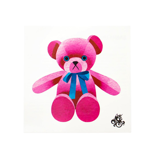 Татуировка переводная Sasha Unisex Plush friend Татуировка переводная Sasha Unisex Plush friendПереводные татуировки<br>Sasha Unisex - создатель уникального стиля акварельной татуировки. Входит в TOP-10 лучших тату-художников в мире.<br>Теперь ты можешь примерить её замечательные тату на себе.<br><br><br>В чём плюсы:<br> В упаковке одна переводная татуировка и инструкция на русском и английском языках.<br> Эскиз каждой татуировки рисуется акварелью, после чего по уникальной технологии переносится на специальную основу.<br> Тату будет держаться до 10 дней, в зависимости от места её нанесения.<br> Выполнены из материалов, абсолютно без...<br><br>Вес г: 2