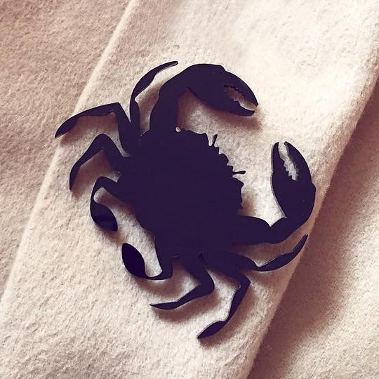 Брошь 'Crab' / Черный