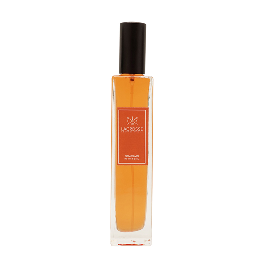 Спрей для дома Beauty for Home / Grapefruit Спрей для дома Beauty for Home / GrapefruitАроматы для дома, свечи<br>Уют в доме создаётся не только благодаря порядку, интересным вещичкам, вкусной еде и тёплым пледам. Очень важную роль играет также и аромат, окутывающий твою квартиру. Чтобы в доме всегда пахло именно так, как тебе хочется, используй спрей для дома с нежным и тонким ароматом грейпфрута.<br><br>В чём плюсы:<br> Во флаконе 100 мл.<br> Спрей для дома обладает свежим цитрусовым ароматом с легкой горчинкой.<br> Бодрит, улучшает настроение, стимулирует и активизирует работу мозга.<br> Спрей заключен в стильный стеклян...<br><br>Вкус: Grapefruit<br>Вес г: 313