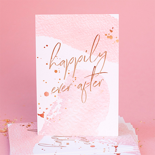 Открытка 'Happily'