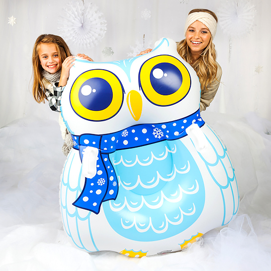 Тюбинг надувной Winter Birds / Snow Owl Тюбинг надувной Winter Birds / Snow OwlСпортсменам<br>Яркий и стильный тюбинг выделит своего владельца среди всех отдыхающих на склоне! Нестандартный дизайн добавит удовольствия катанию и не позволит потерять свой транспорт в суматохе после спуска. С таким ярким спутником зимние дни пролетят весело и беззаботно.<br><br>В чём плюсы:<br> Тюбинг имеет яркую расцветку и оригинальный дизайн в виде совы.<br> Изделие выполнено из высокопрочного винила soft touch, что делает его не только долговечным, но и комфортным в использовании.<br> Для удобства катания модель допол...<br><br>Дизайн: Snow Owl<br>Вес г: 1418