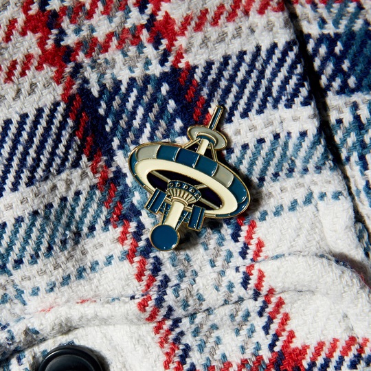 

Значок 'Космос' - Станция