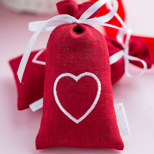 Саше из сухоцветов 'White Heart' / Red