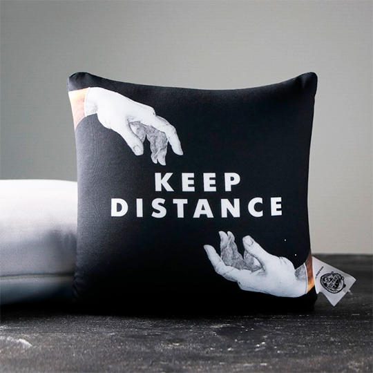 Подушка-антистресс 'Keep distance'