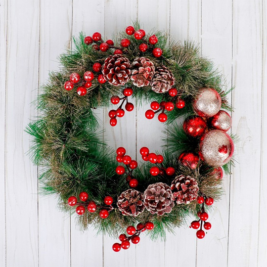 Венок рождественский 'Christmas berries'