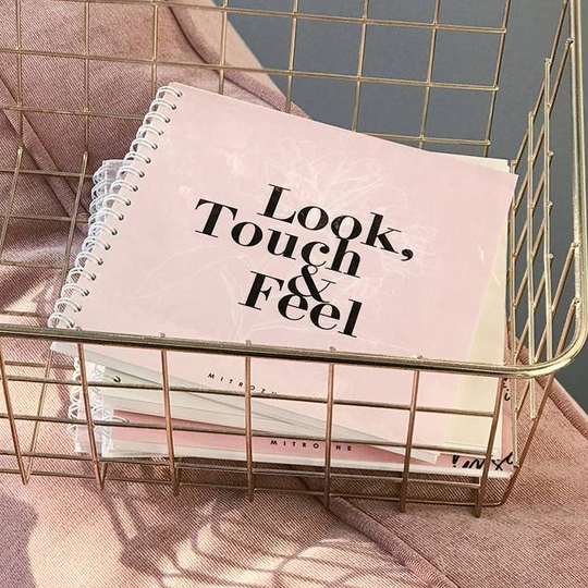 Блокнот 'Look, Touch and Feel'