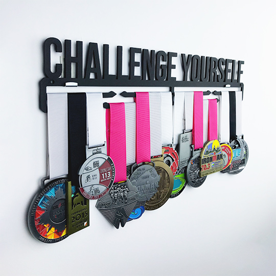 Медальница 'Challenge yourself'