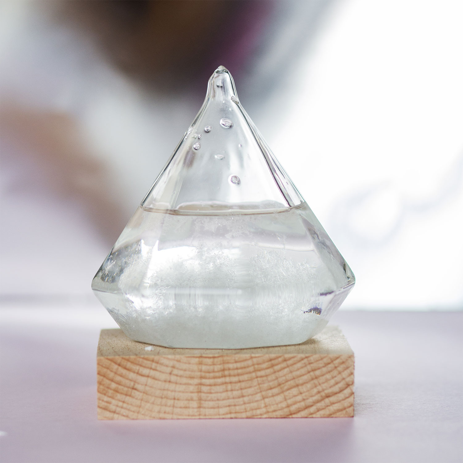Предсказатель погоды "Crystal"