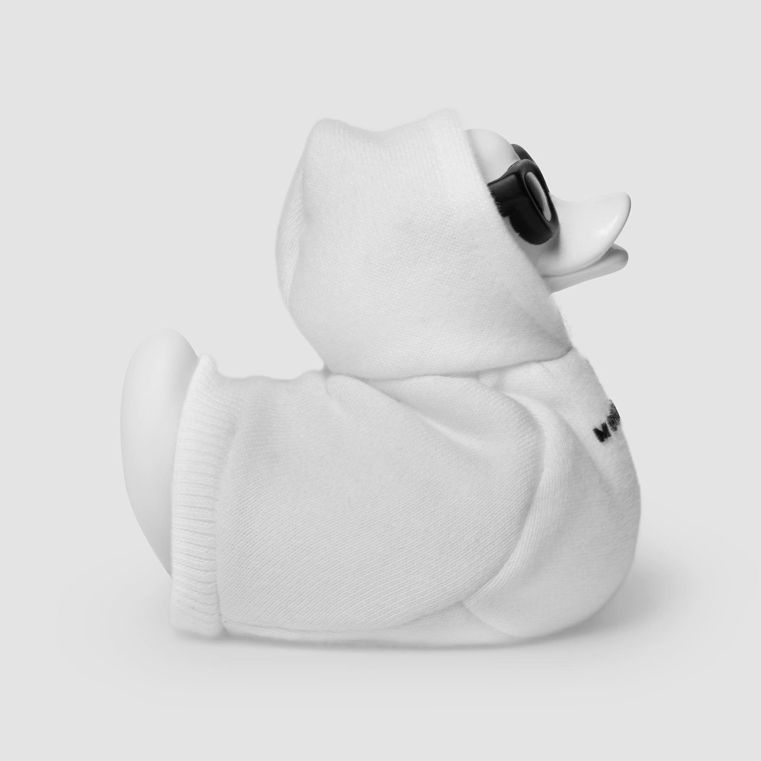Фигурка 'Cool White Duck'