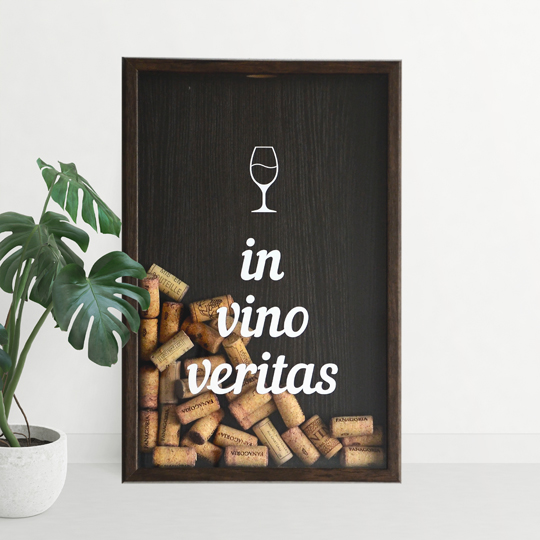 Рамка-копилка для винных пробок 'In vino veritas'