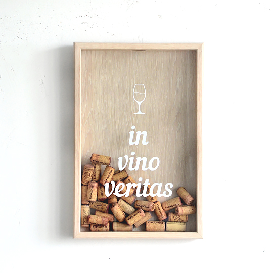 Рамка-копилка для винных пробок 'In vino veritas'