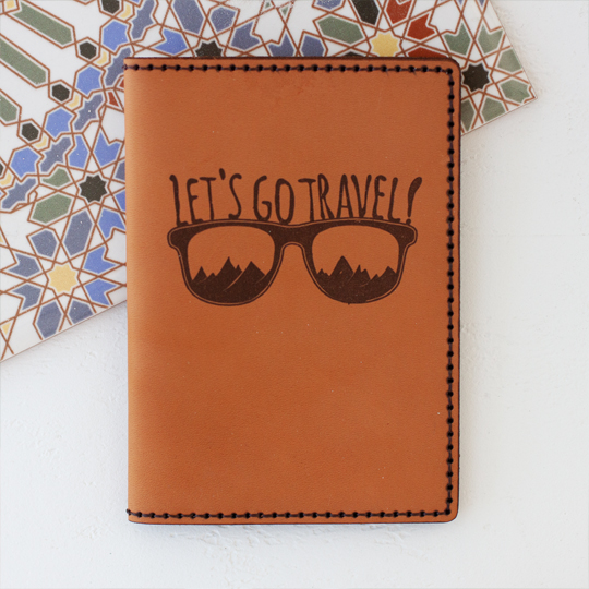Обложка для паспорта 'Let's go travel'