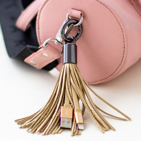 Кабель USB Lightning с брелком 'Tassels'