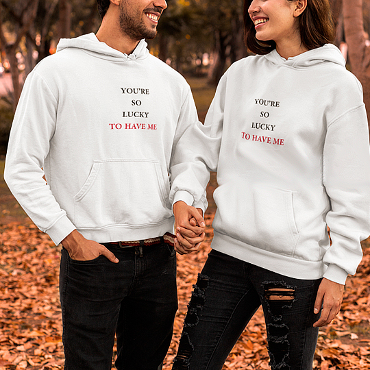Толстовка унисекс 'Lucky to have me'