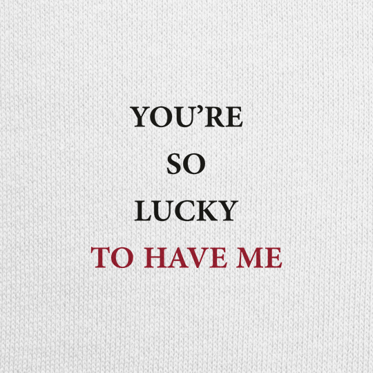 Толстовка унисекс 'Lucky to have me'