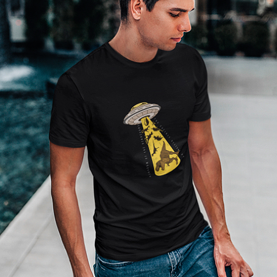 Футболка унисекс 'Dino UFO'